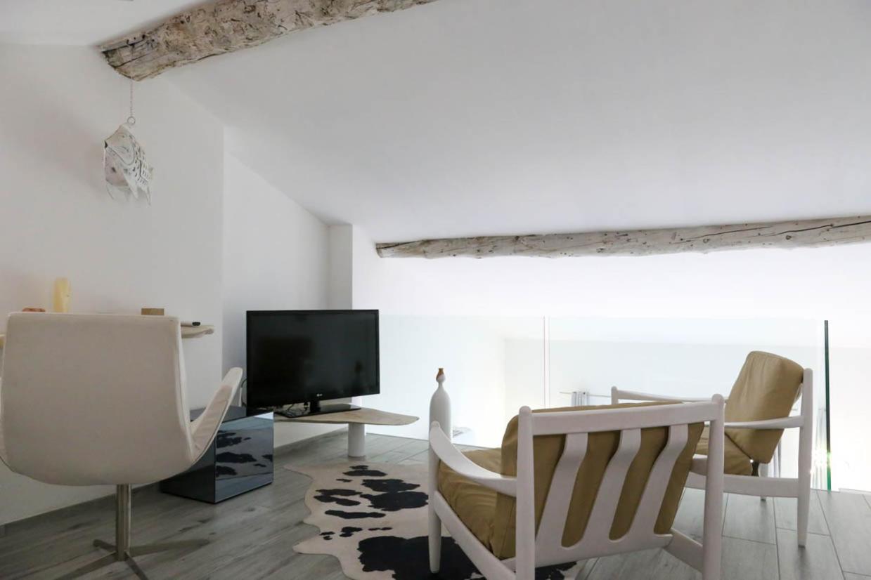 Le Coccinelle Home A Lierna Exterior foto